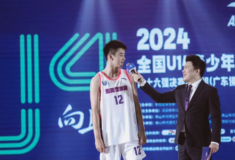 美国高中上, 他的体测总 美国高中上, 他的体测总