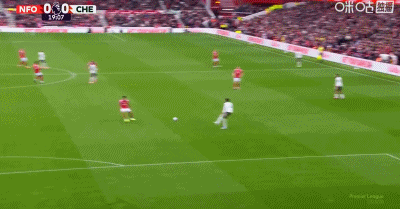 随后传球被 随后传球被